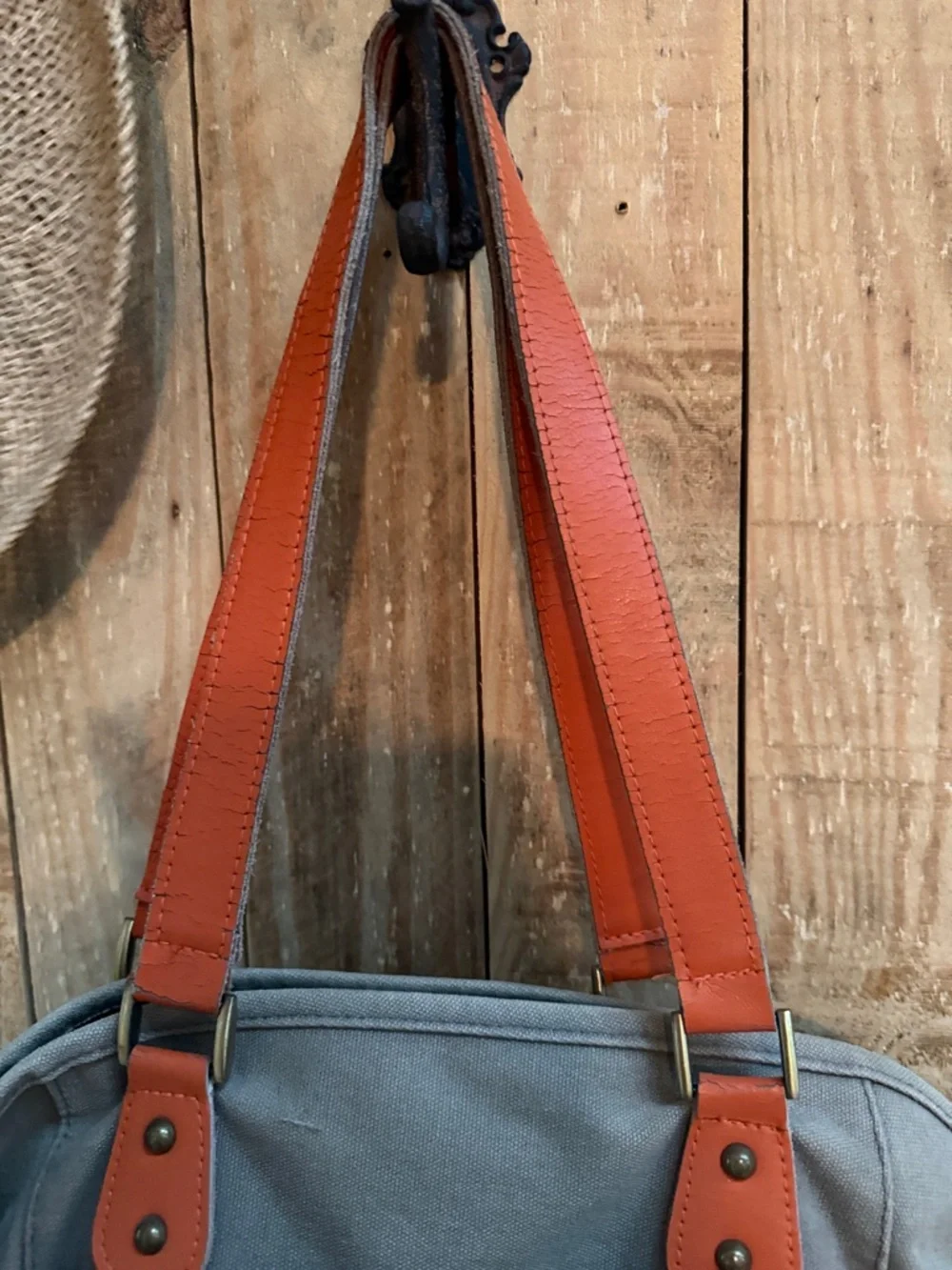 N/A stylish gray